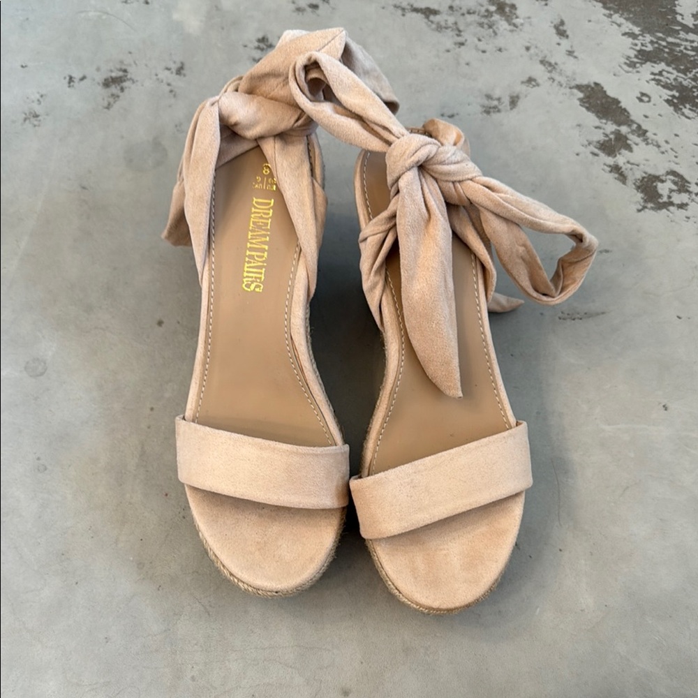 Dream Pairs Tan Sandals Minimalist Design